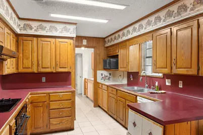 308 Hospital Drive, Buffalo, TX 75831 - Photo 9