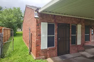 5707 Groveton St, Houston, TX 77033 - Photo 3
