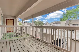 9519 Pagewood Ln, Houston, TX 77063 - Photo 21