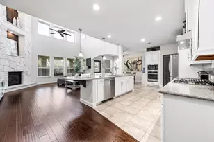 2326 Ashley Falls Ln, League City, TX 77573 - Photo 11