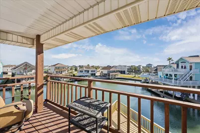 107 Bamaku Bend, Tiki Island, TX 77554 - Photo 25