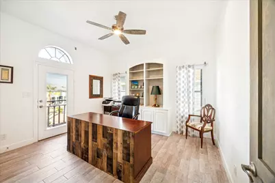 107 Bamaku Bend, Tiki Island, TX 77554 - Photo 15