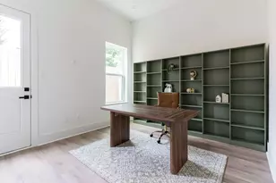 5705 Dolores St, Houston, TX 77057 - Photo 5