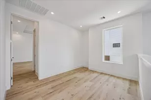 1032 W 17th St, Houston, TX 77008 - Photo 27