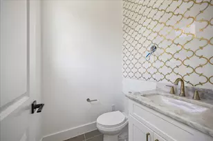 1032 W 17th St, Houston, TX 77008 - Photo 17
