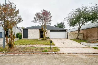 7822 Albin Lane, Houston, TX 77071 - Photo 1
