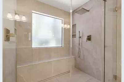 2 Crescent Falls Court, The Woodlands, TX 77381 - Photo 17