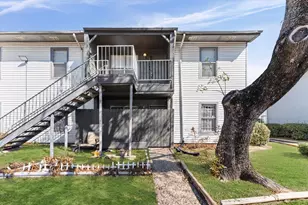 7200 Clarewood Dr, Houston, TX 77036 - Photo 3