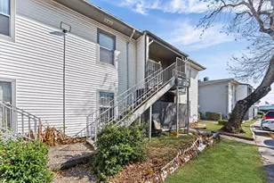 7200 Clarewood Dr, Houston, TX 77036 - Photo 1