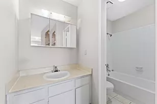 7200 Clarewood Dr, Houston, TX 77036 - Photo 13