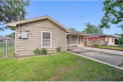 1911 Thonig Road, Houston, TX 77055 - Photo 3