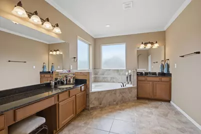 10458 Waterstone Estates Court, Tomball, TX 77375 - Photo 21