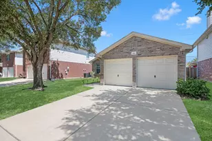 4822 Monarch Glen Ln, Katy, TX 77449 - Photo 3