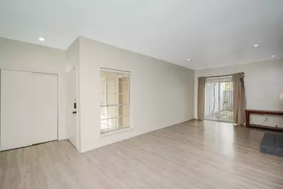 9809 Richmond Avenue #H10, Houston, TX 77042 - Photo 7
