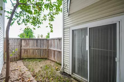 9809 Richmond Avenue #H10, Houston, TX 77042 - Photo 17