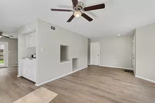 17815 S Cypress Villas Dr, Spring, TX 77379 - Photo 13