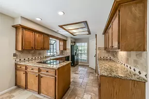 3910 Misty Gardens Ct, Kingwood, TX 77339 - Photo 13