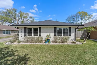 1902 De Milo Drive, Houston, TX 77018 - Photo 1