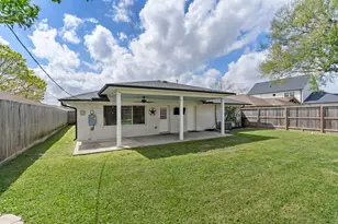 1902 De Milo Dr, Houston, TX 77018 - Photo 21