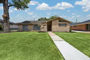 4126 Martinshire Dr, Houston, TX 77025 - Photo 1