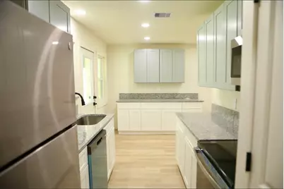 5831 Chinaberry Drive, Houston, TX 77092 - Photo 5