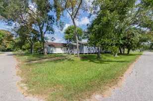 402 W Camp St, Brazoria, TX 77422 - Photo 3