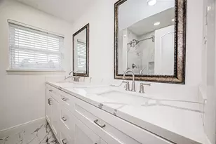 1739 Nocturne Ln, Houston, TX 77043 - Photo 29