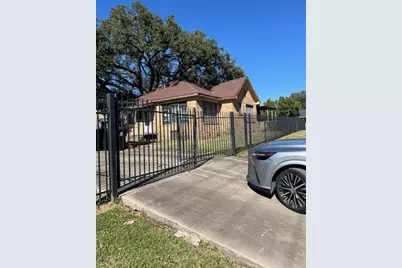 4442 Leeland Street, Houston, TX 77023 - Photo 13