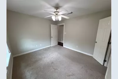 308 Williamsburg Avenue, Clute, TX 77531 - Photo 21
