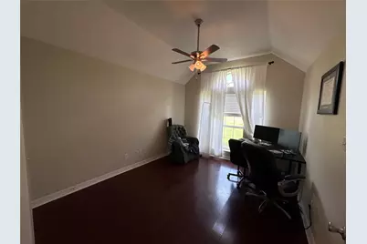 308 Williamsburg Avenue, Clute, TX 77531 - Photo 9