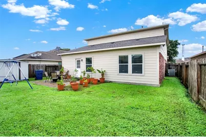 7035 Primrose Rd, Baytown, TX 77521 - Photo 11