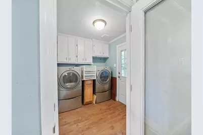 9015 Bintliff Drive, Houston, TX 77074 - Photo 13