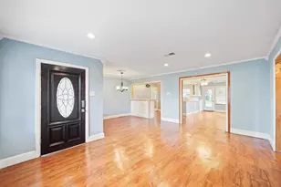 9015 Bintliff Dr, Houston, TX 77074 - Photo 3