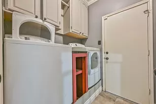 2714 Safe Harbour Circle, Friendswood, TX 77546 - Photo 19