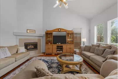 10004 Dawn Brook Drive, Pearland, TX 77584 - Photo 13
