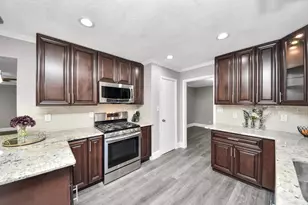 1306 Carriage Dr, Richmond, TX 77406 - Photo 11