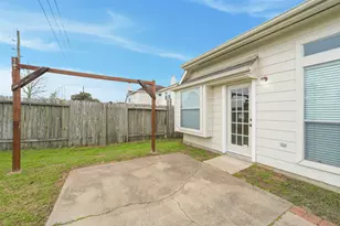 11030 Desert Springs Cir, Houston, TX 77095 - Photo 37