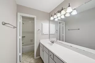 11030 Desert Springs Cir, Houston, TX 77095 - Photo 33