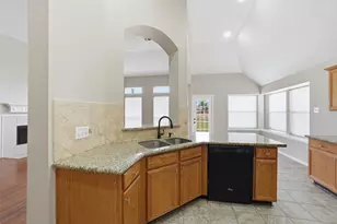 11030 Desert Springs Cir, Houston, TX 77095 - Photo 9