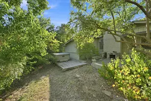 5744 Danciger Dr, Fort Worth, TX 76112 - Photo 13