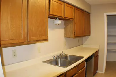 9700 Leawood Boulevard #1713, Houston, TX 77099 - Photo 7