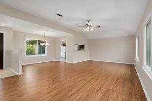 5822 Fallengate Dr, Spring, TX 77373 - Photo 9