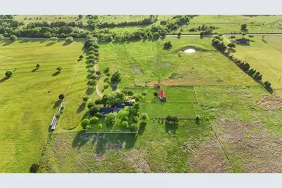 9058 Sam Houston Road, Brenham, TX 77833 - Photo 3