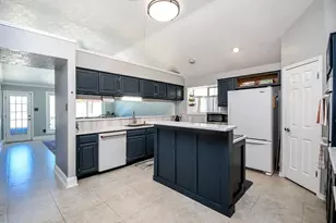 2524 Hadley Cir, Sugar Land, TX 77478 - Photo 3