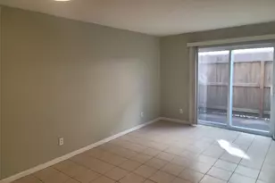 215 Postoffice, Galveston, TX 77550 - Photo 7