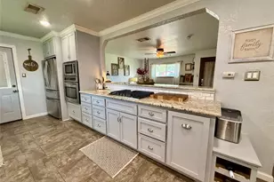 809 E Hamilton St, West Columbia, TX 77486 - Photo 7