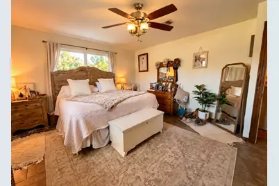 809 E Hamilton Street, West Columbia, TX 77486 - Photo 15