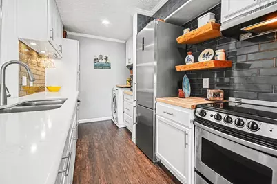 307 Yacht Club Lane #307, El Lago, TX 77586 - Photo 9