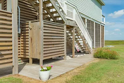 2631 Blue Water Hwy, Surfside Beach, TX 77541 - Photo 27