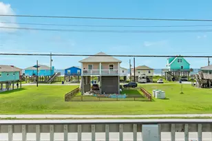 2631 Bluewater Hwy, Surfside Beach, TX 77541 - Photo 13